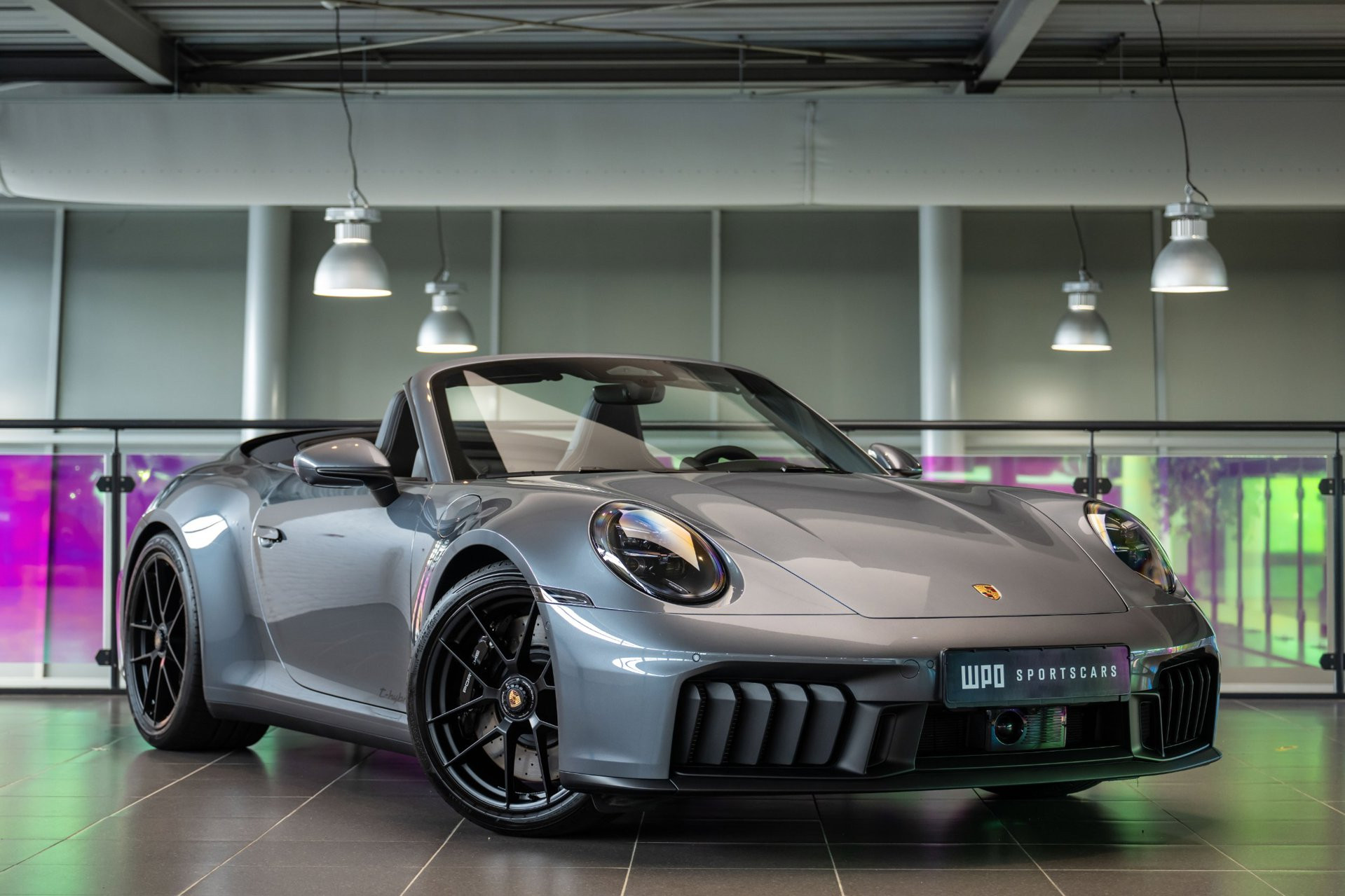 Porsche 992 Cabrio 3.6 T-Hybrid Carrera 4 GTS
